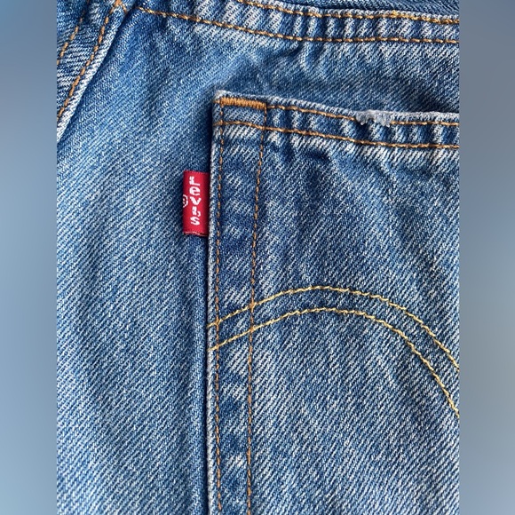 Levi’s 501 Denim Light Short - Picture 7 of 10